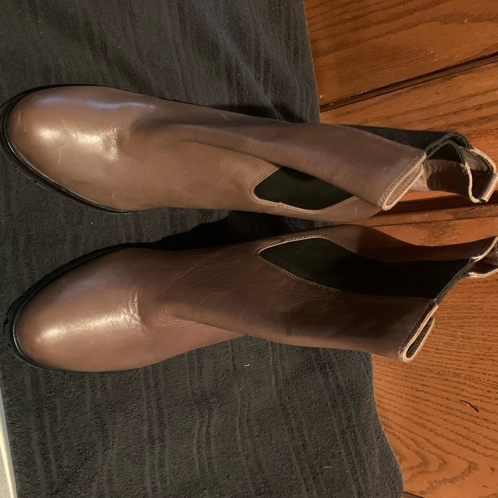 Coach Boot - Picture 3 of 3